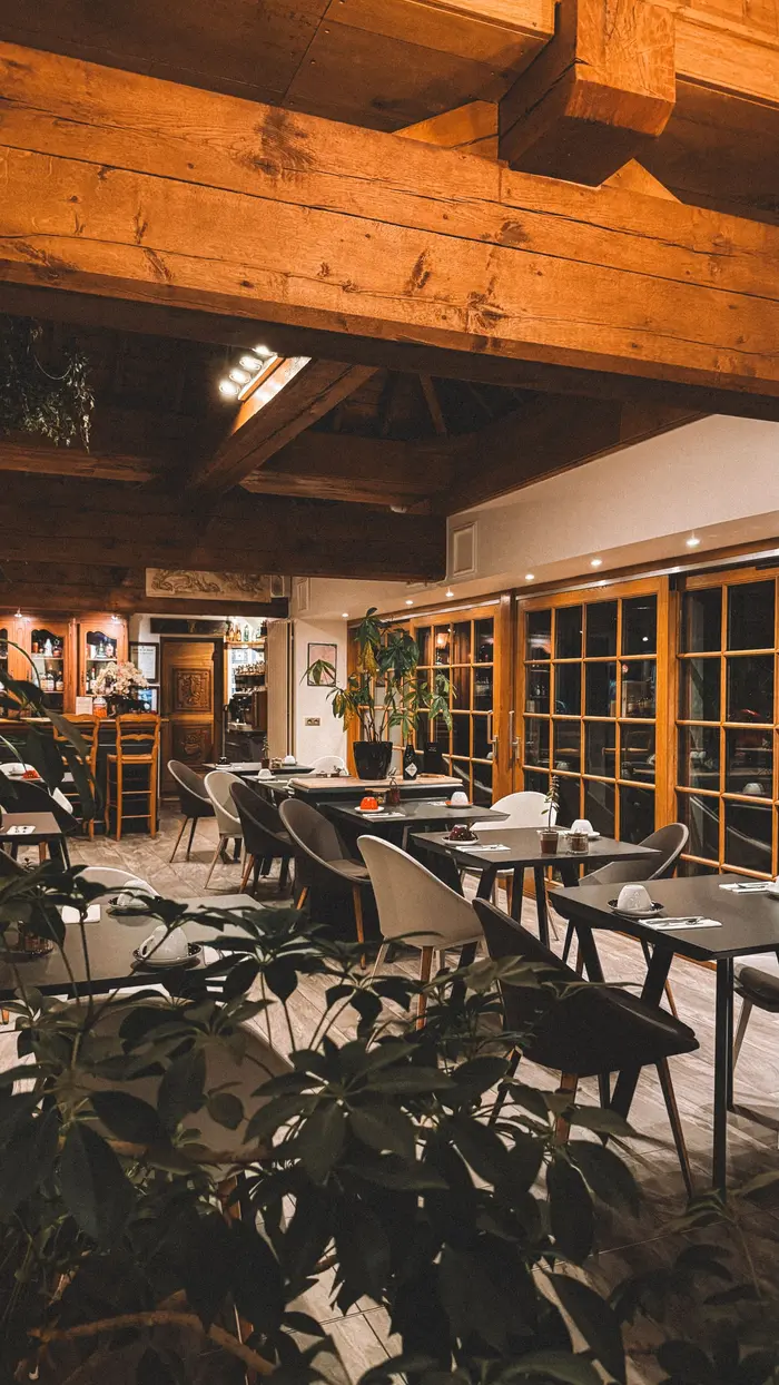Rosemary & Rye dining room